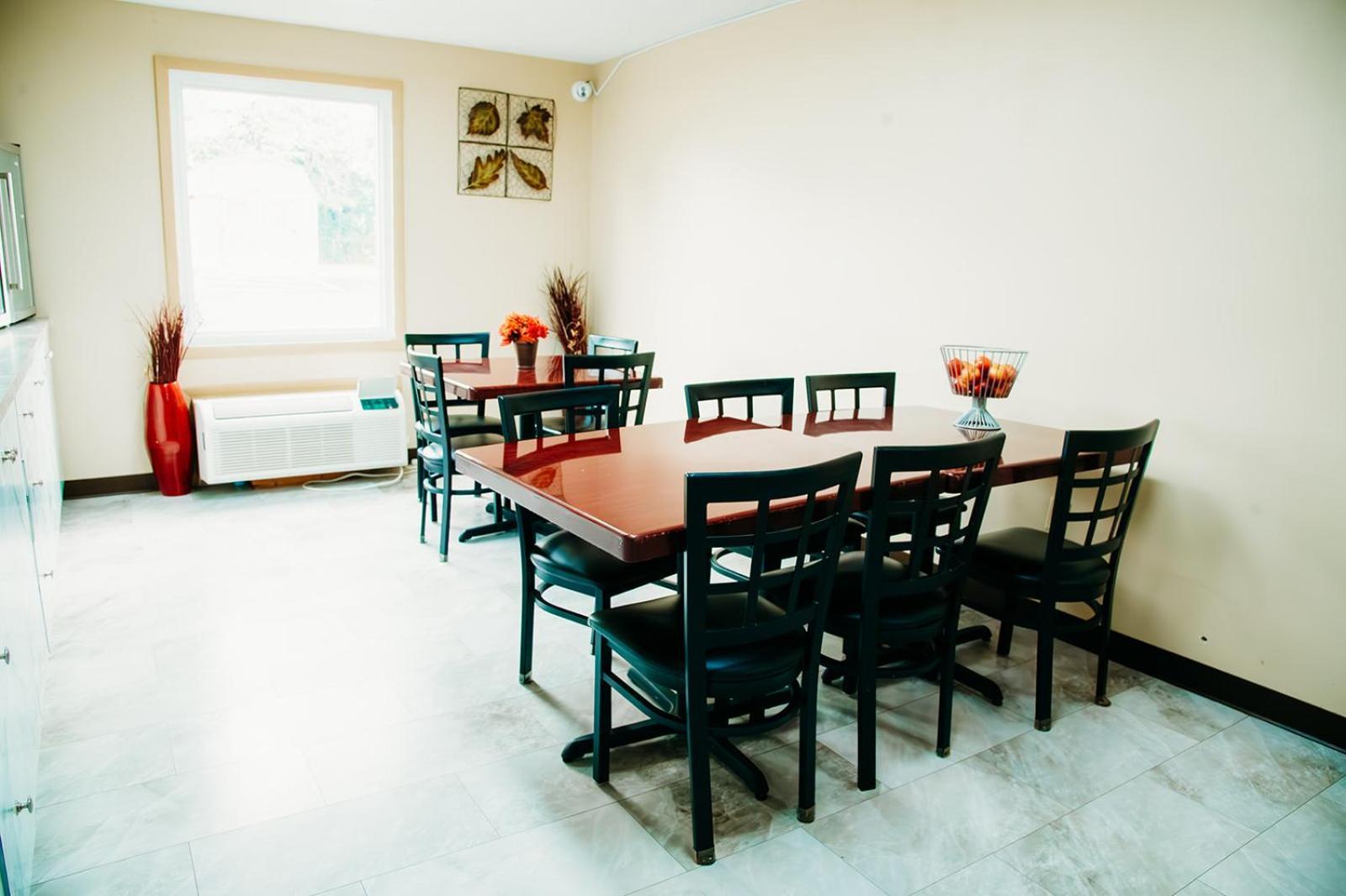 Country Garden & Suites Benton Extérieur photo